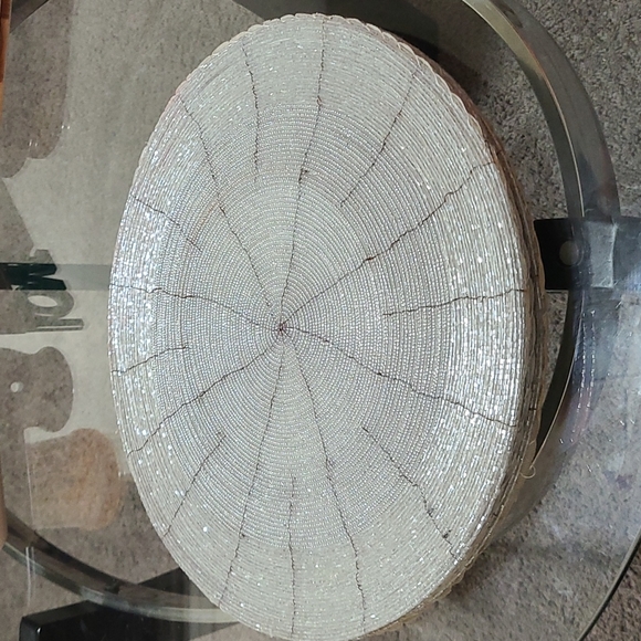 6 silver sequence designed dinner mats - Picture 1 of 1